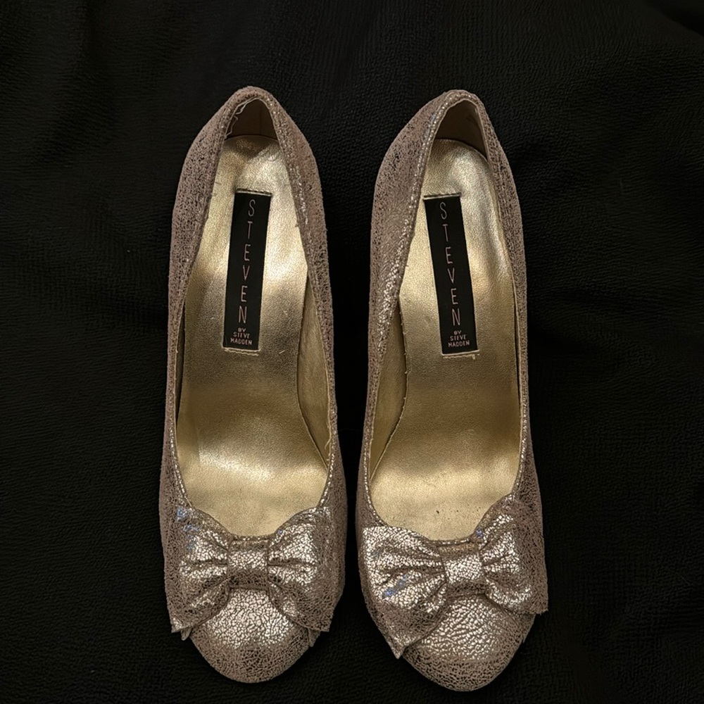 Steven By Steve Madden Gold Heels with Bow Detail